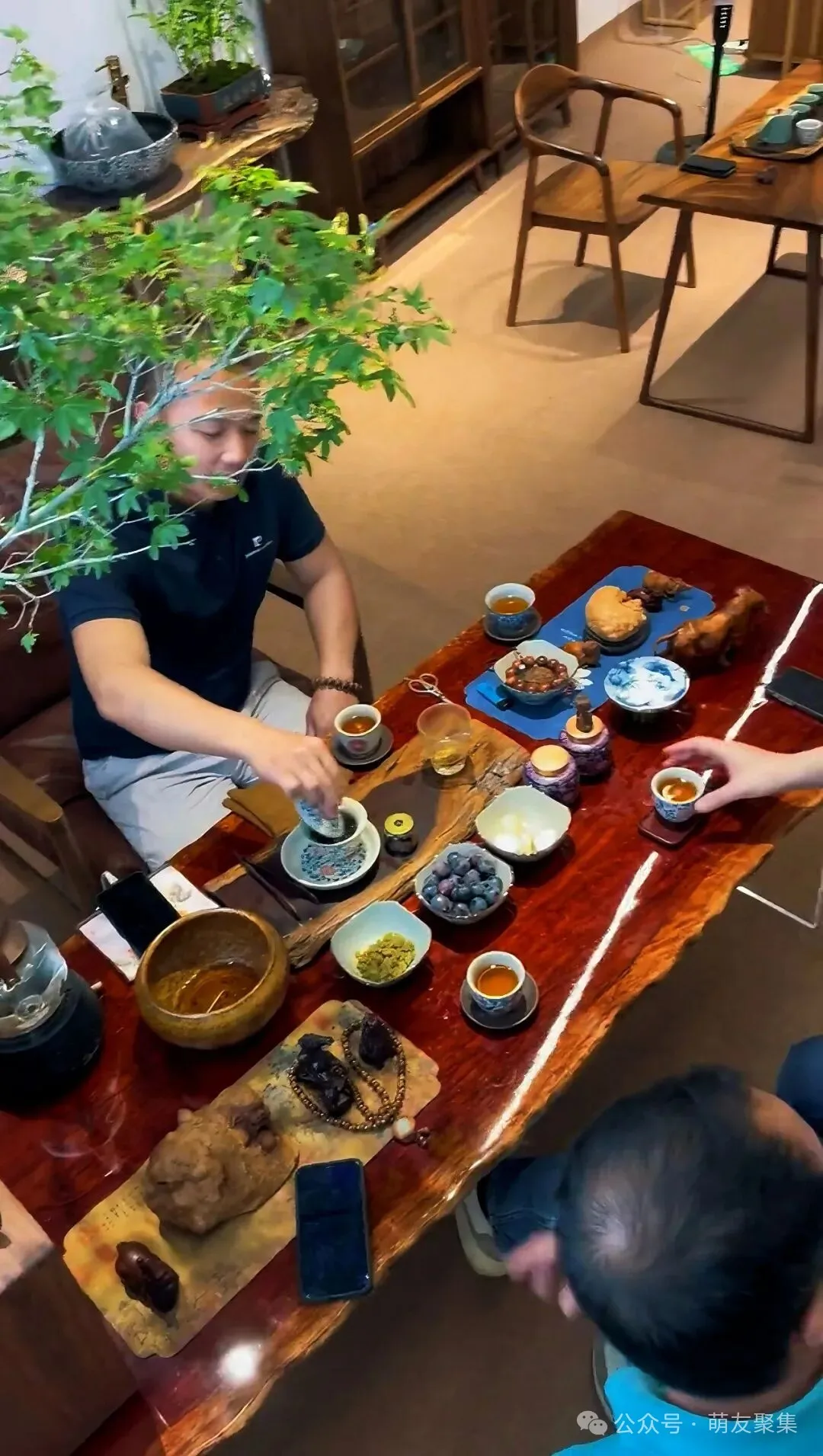 正在泡我的冰岛老寨